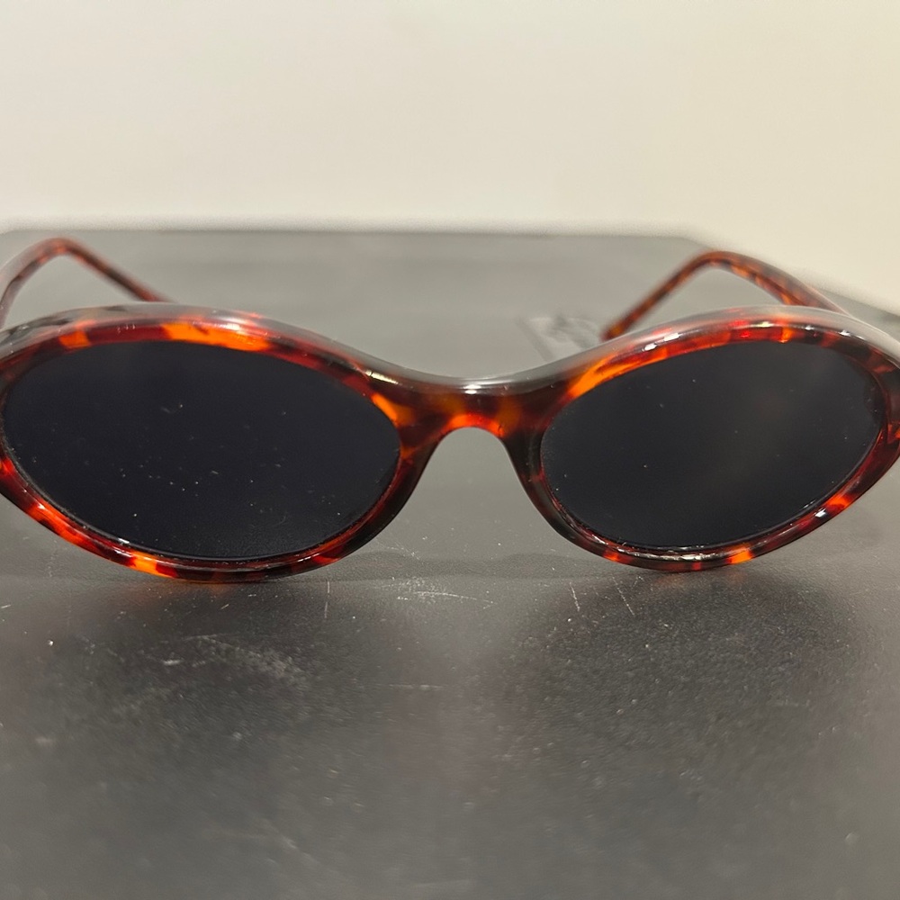 Tortoise Shell Oval Sunglasses